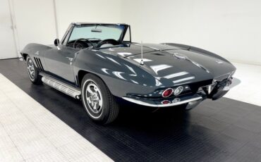 Chevrolet-Corvette-1966-Laguna-Blue-Metallic-Dark-Blue-14