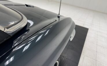 Chevrolet-Corvette-1966-Laguna-Blue-Metallic-Dark-Blue-3