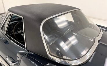 Chevrolet-Corvette-1966-Laguna-Blue-Metallic-Dark-Blue-30