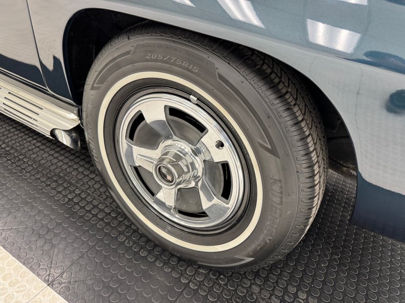 Chevrolet-Corvette-1966-Laguna-Blue-Metallic-Dark-Blue-32