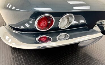 Chevrolet-Corvette-1966-Laguna-Blue-Metallic-Dark-Blue-33