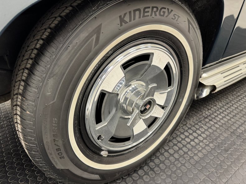 Chevrolet-Corvette-1966-Laguna-Blue-Metallic-Dark-Blue-36