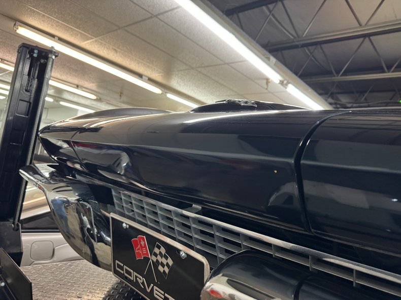 Chevrolet-Corvette-1966-Laguna-Blue-Metallic-Dark-Blue-46