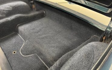 Chevrolet-Corvette-1966-Laguna-Blue-Metallic-Dark-Blue-48