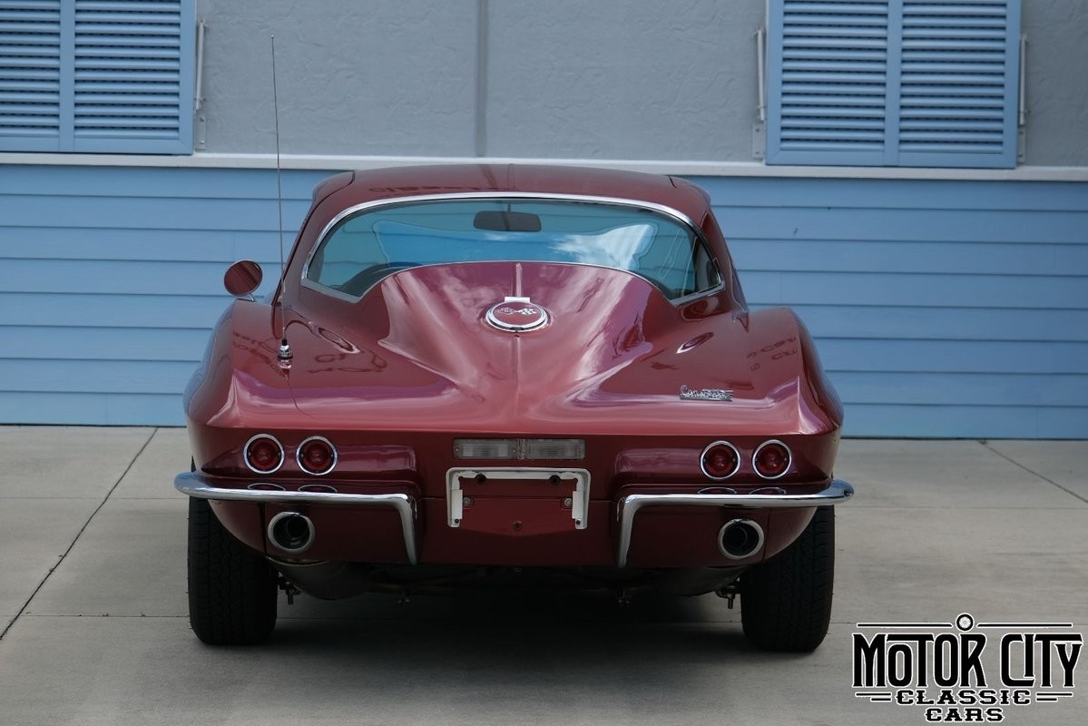 Chevrolet-Corvette-1967-3