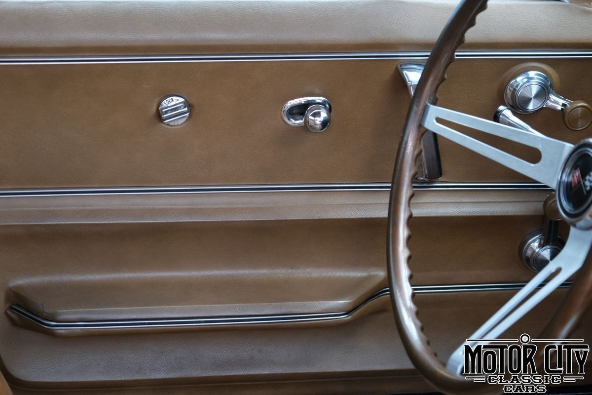 Chevrolet-Corvette-1967-30