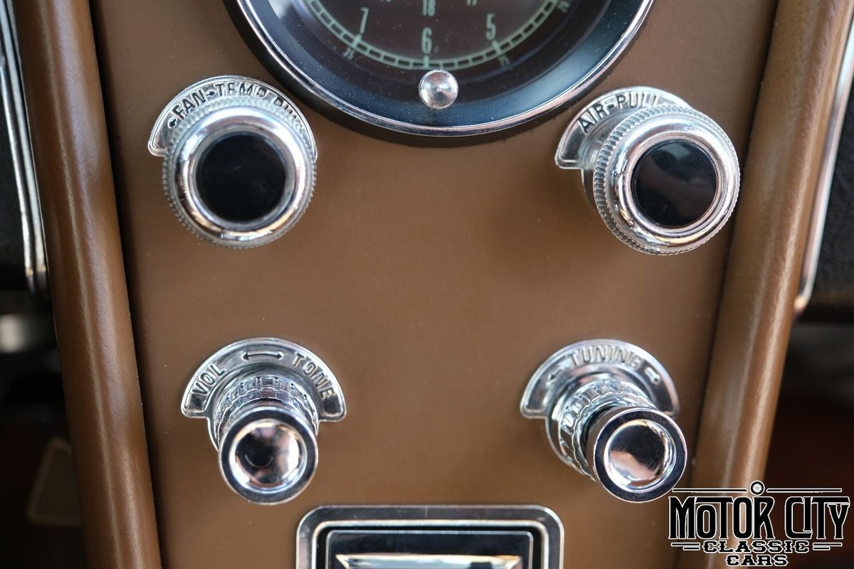 Chevrolet-Corvette-1967-34