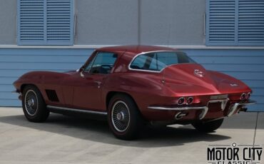 Chevrolet-Corvette-1967-4