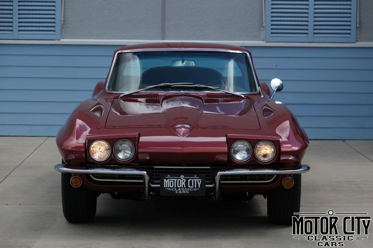 Chevrolet-Corvette-1967-8