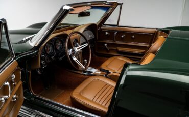 Chevrolet-Corvette-1967-Convertible-1