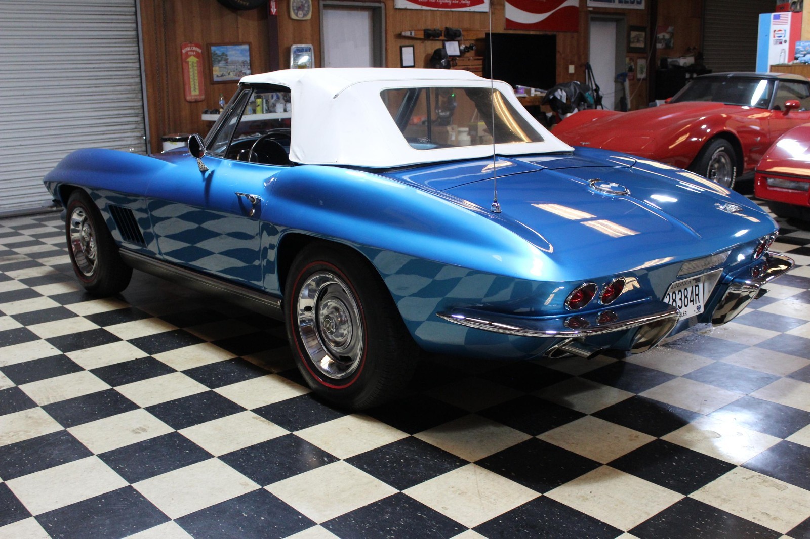 Chevrolet-Corvette-1967-Convertible-10