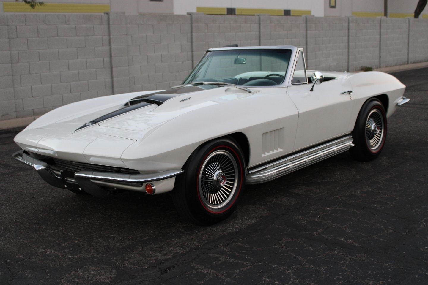 Chevrolet-Corvette-1967-Convertible-11