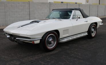 Chevrolet-Corvette-1967-Convertible-12