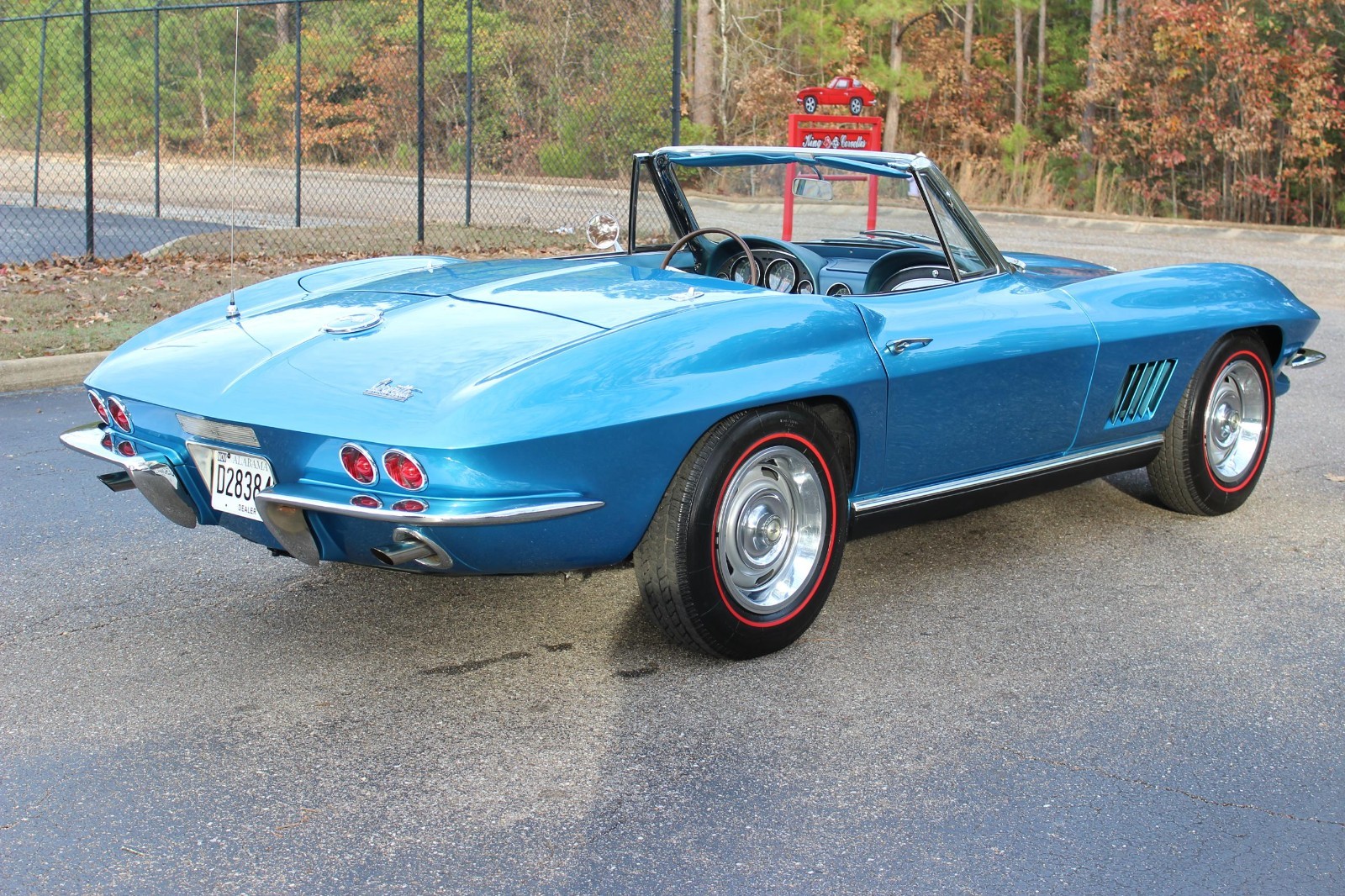 Chevrolet-Corvette-1967-Convertible-16