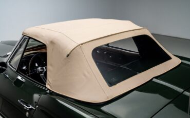 Chevrolet-Corvette-1967-Convertible-16