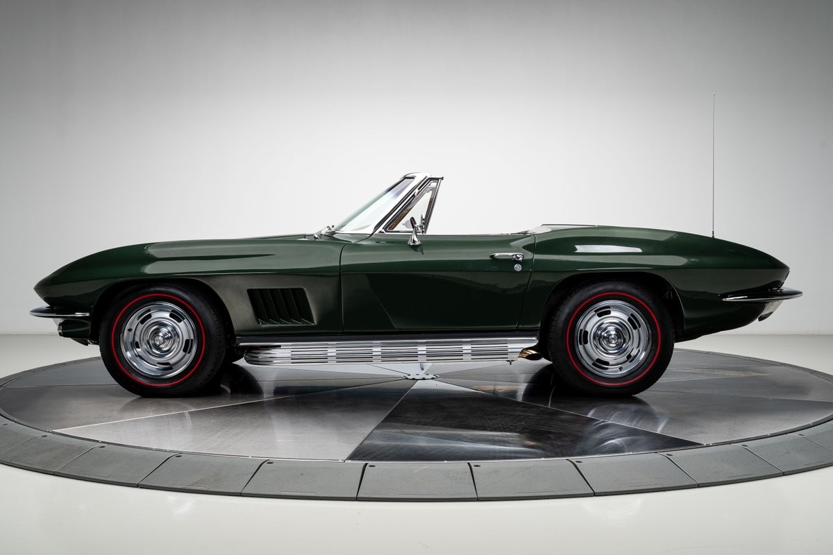 Chevrolet-Corvette-1967-Convertible-19