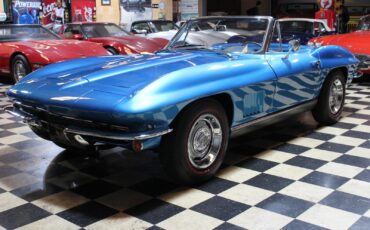 Chevrolet-Corvette-1967-Convertible-2