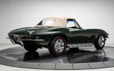 Chevrolet-Corvette-1967-Convertible-21