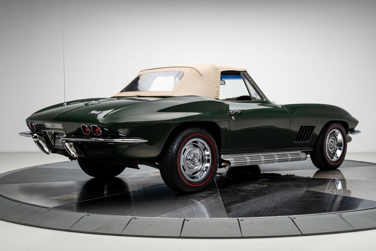 Chevrolet-Corvette-1967-Convertible-21