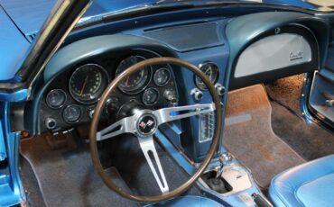 Chevrolet-Corvette-1967-Convertible-21
