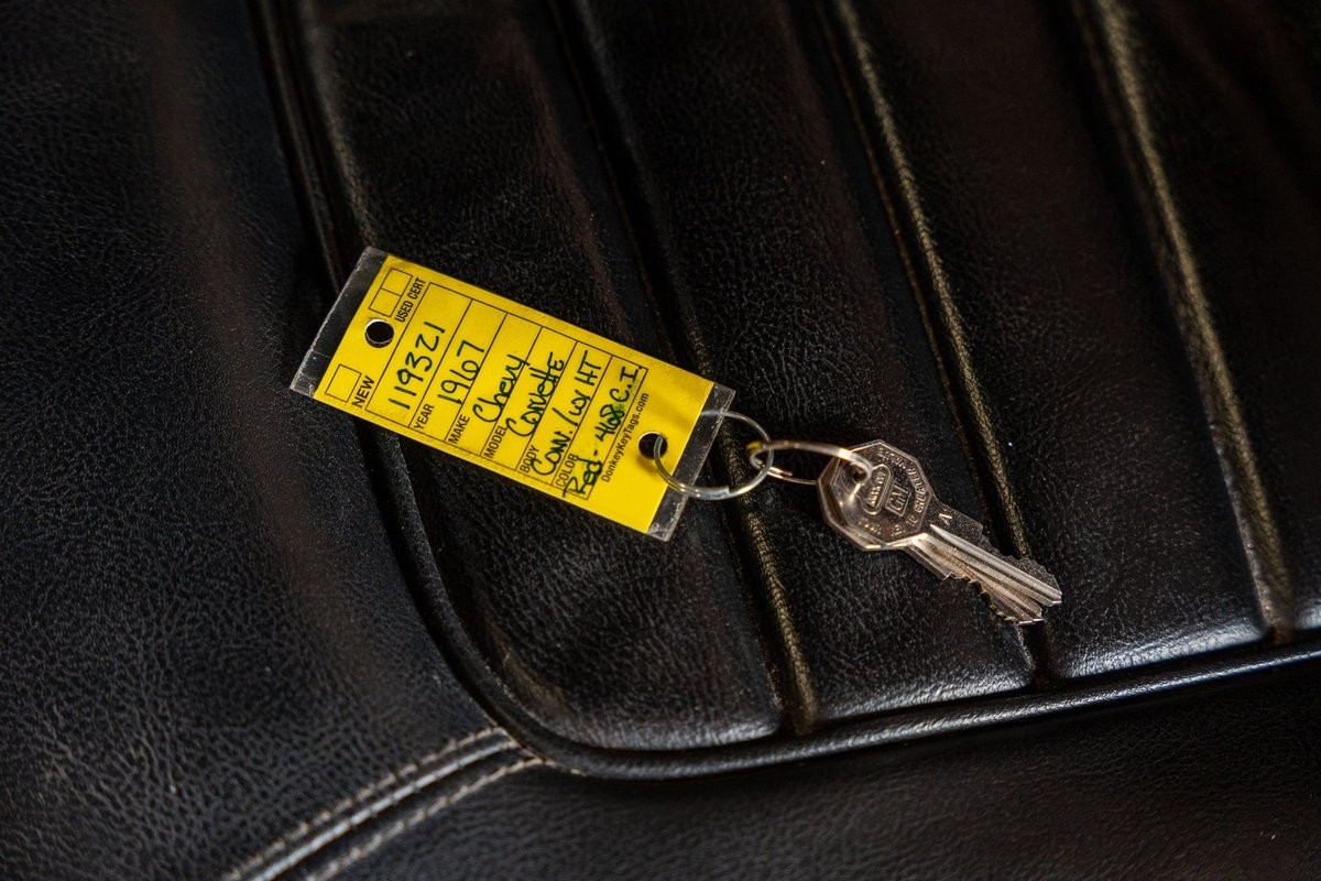 Chevrolet-Corvette-1967-Convertible-22