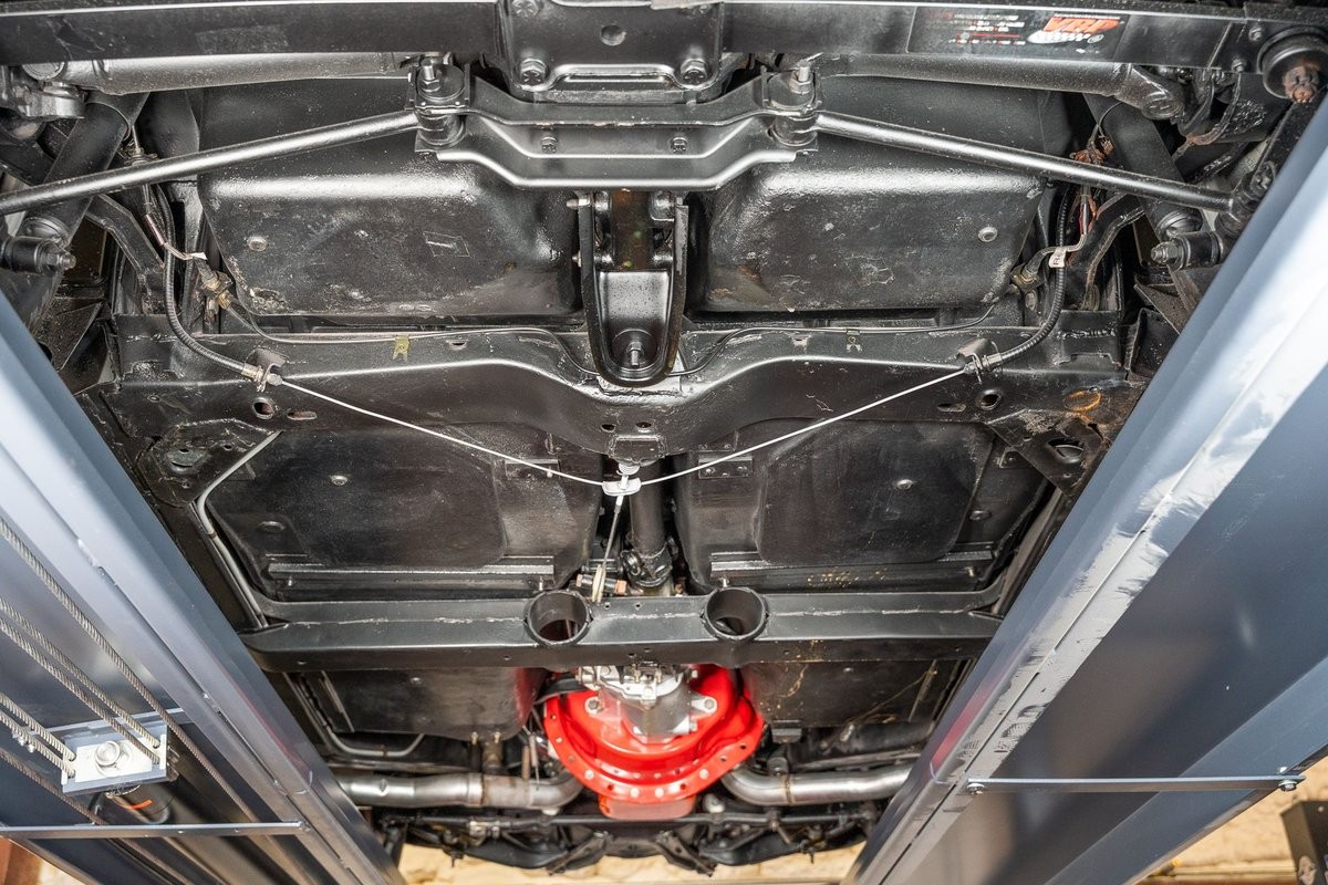 Chevrolet-Corvette-1967-Convertible-25