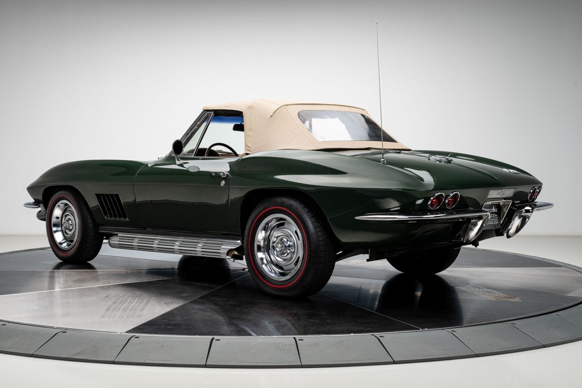 Chevrolet-Corvette-1967-Convertible-25