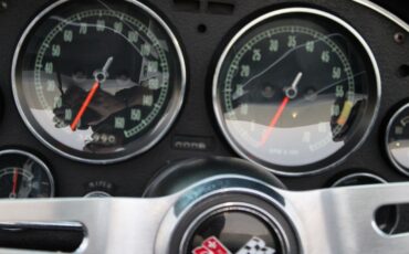 Chevrolet-Corvette-1967-Convertible-27