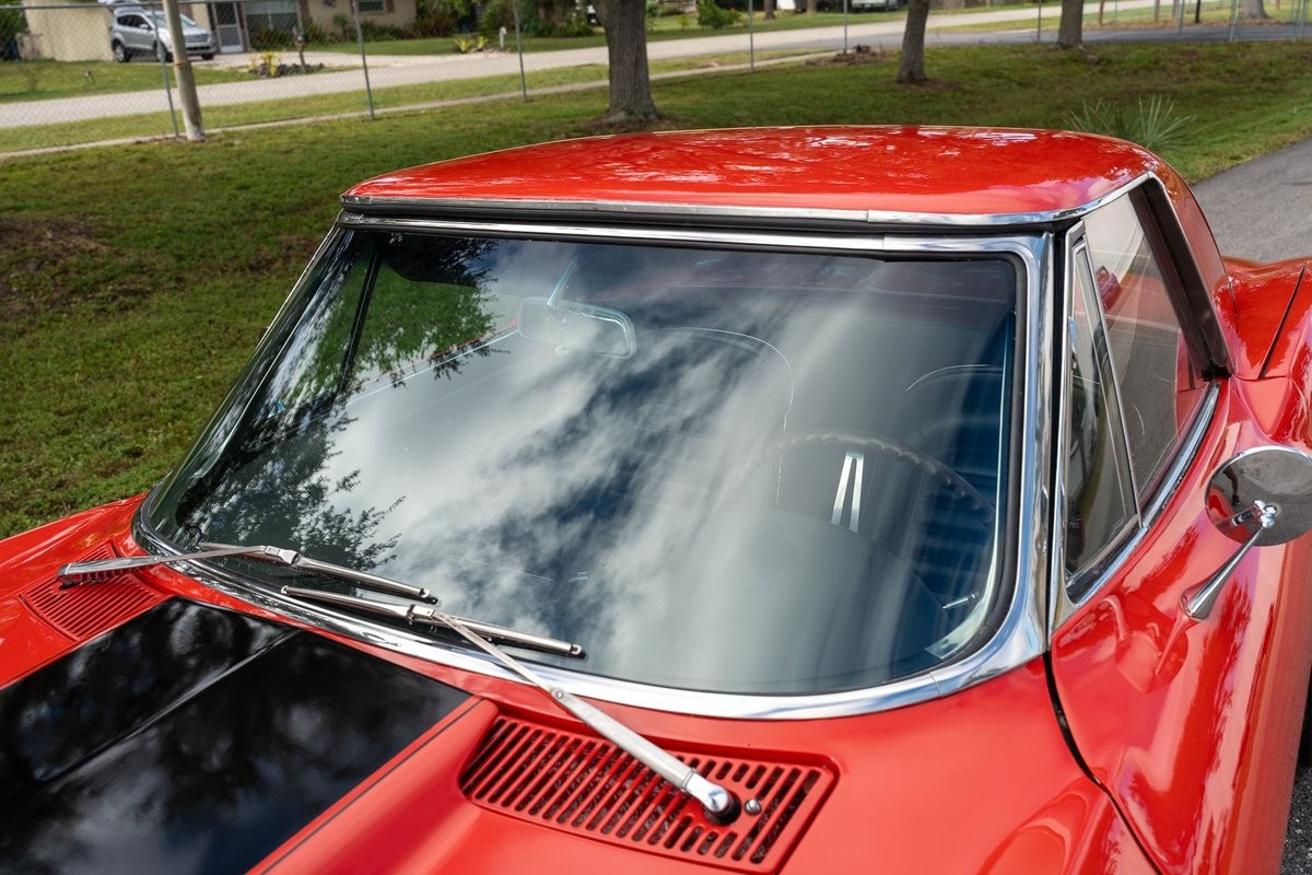 Chevrolet-Corvette-1967-Convertible-3