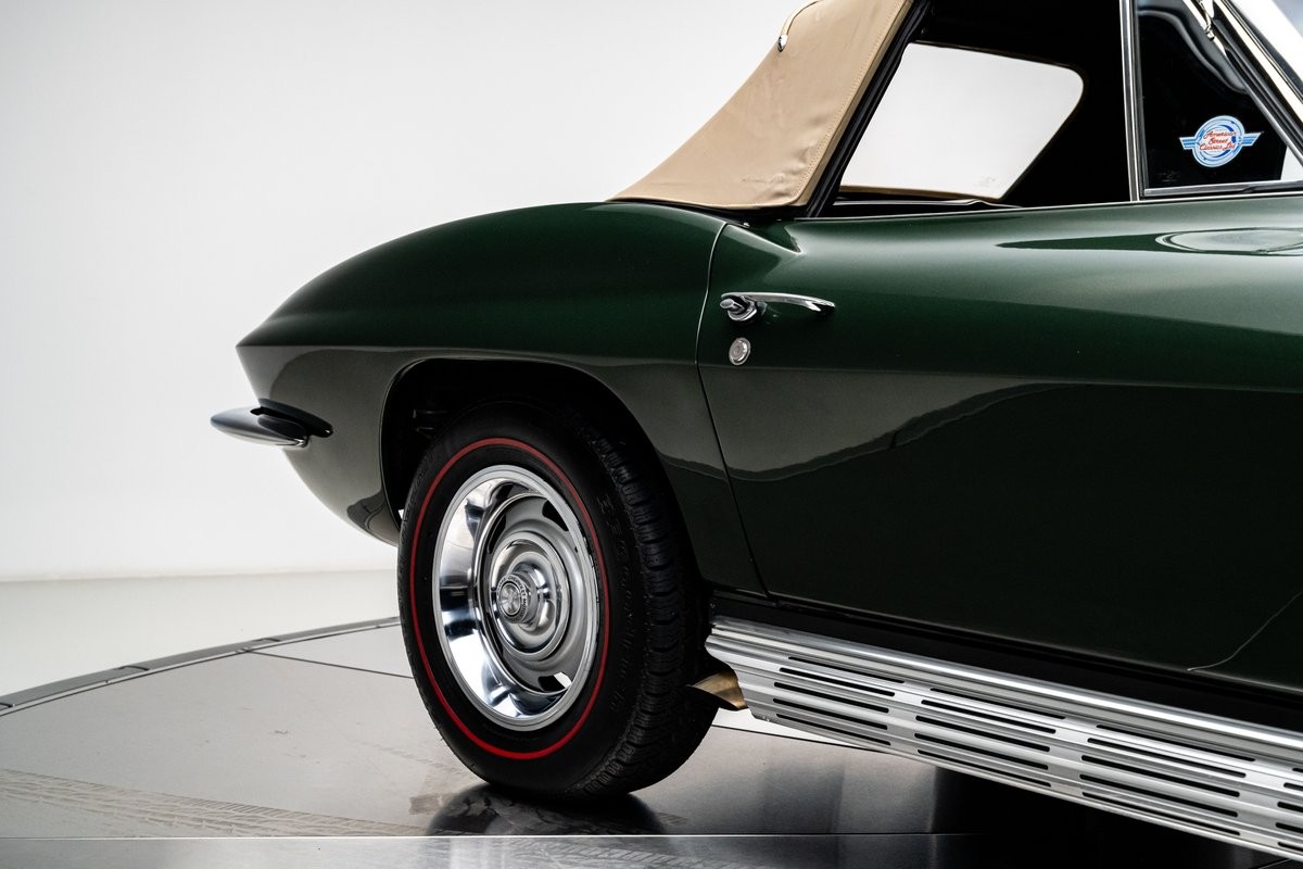Chevrolet-Corvette-1967-Convertible-31