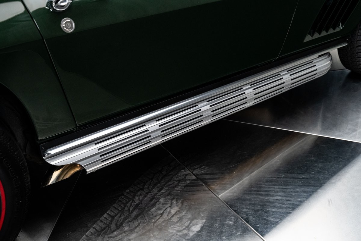 Chevrolet-Corvette-1967-Convertible-32