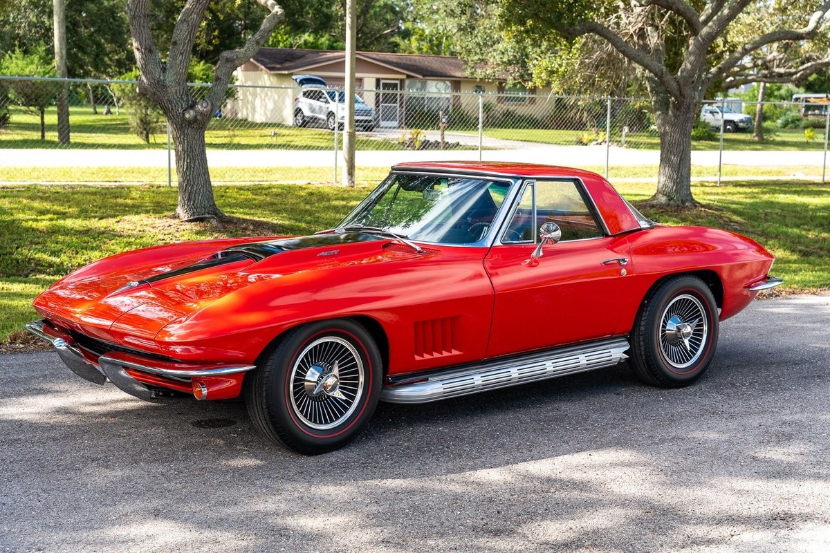 Chevrolet-Corvette-1967-Convertible-33