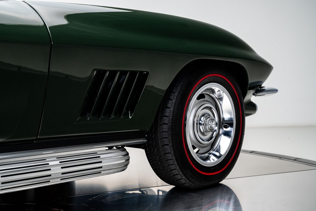 Chevrolet-Corvette-1967-Convertible-33