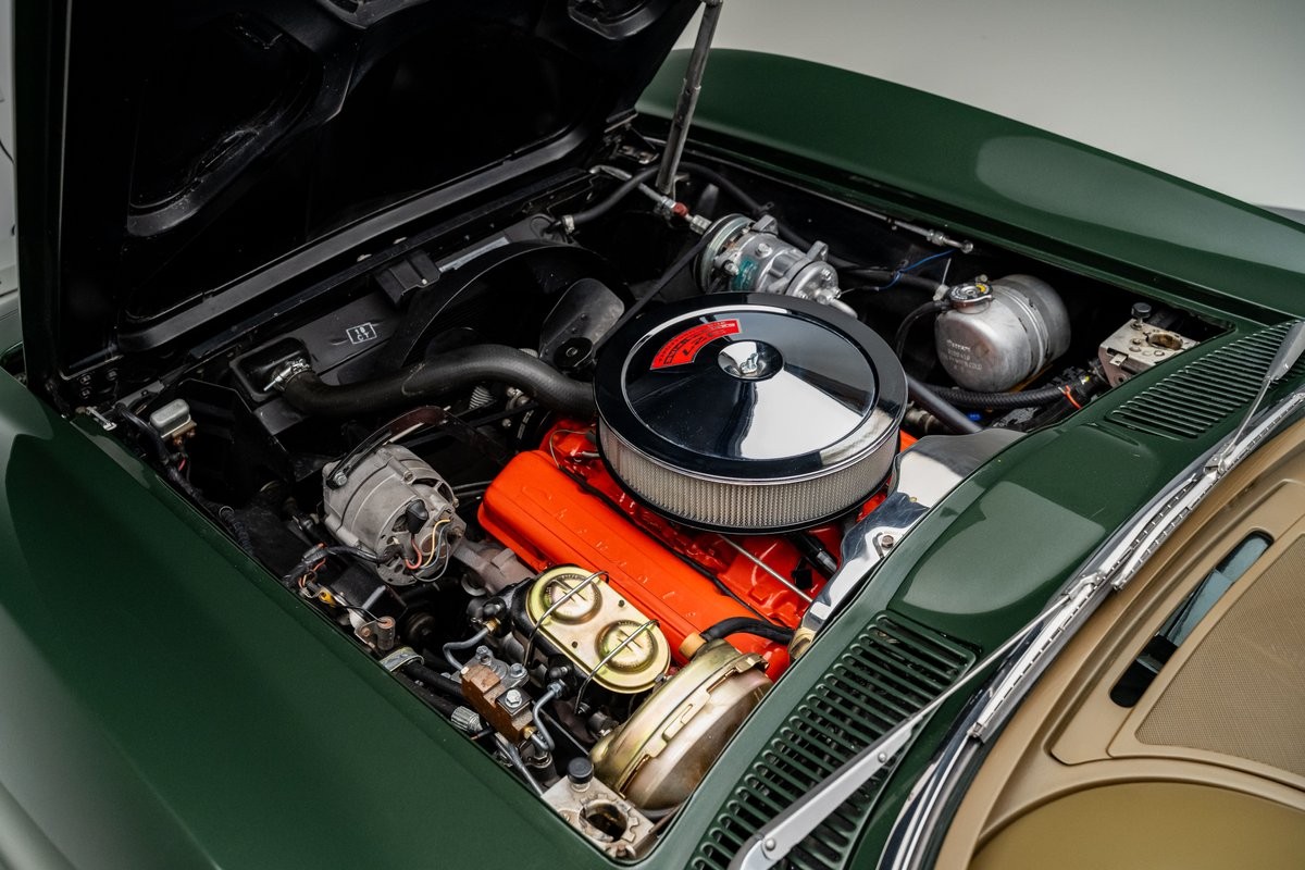 Chevrolet-Corvette-1967-Convertible-34