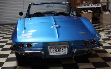 Chevrolet-Corvette-1967-Convertible-4