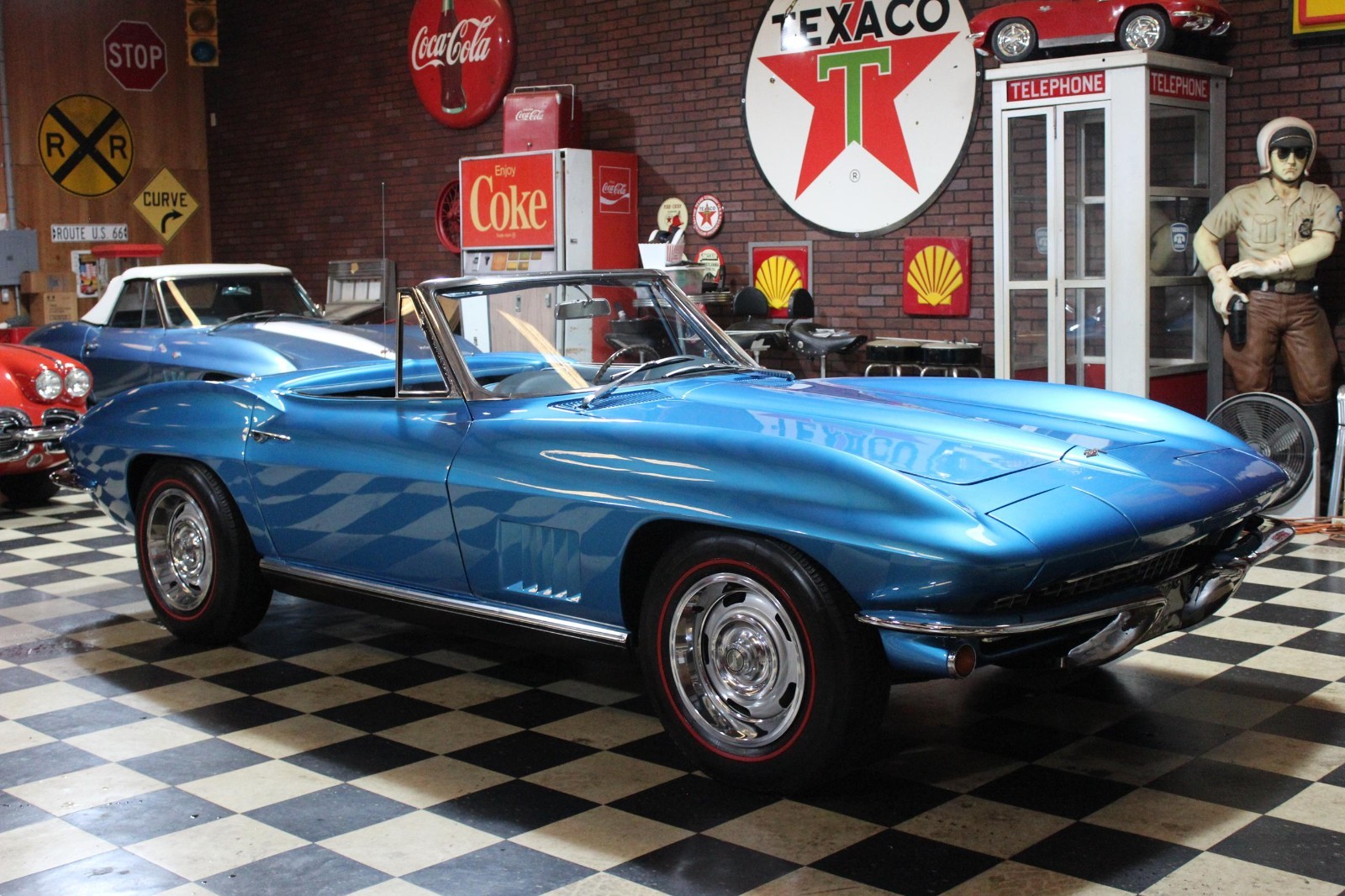 Chevrolet-Corvette-1967-Convertible