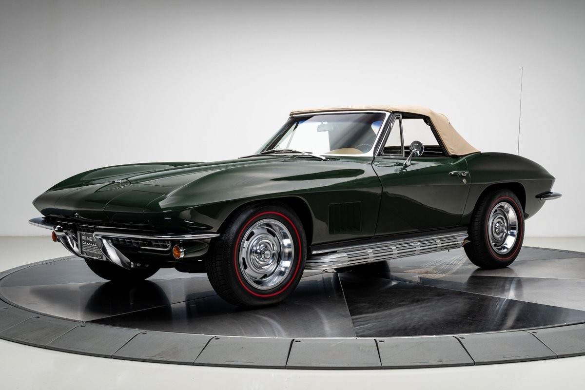 Chevrolet-Corvette-1967-Convertible-6