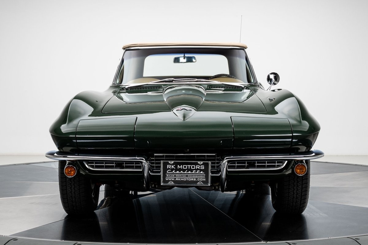 Chevrolet-Corvette-1967-Convertible-7