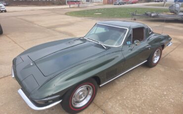 Chevrolet-Corvette-1967-Coupe-1