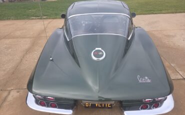 Chevrolet-Corvette-1967-Coupe-11