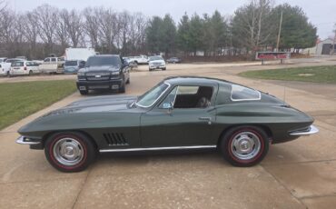 Chevrolet-Corvette-1967-Coupe-15