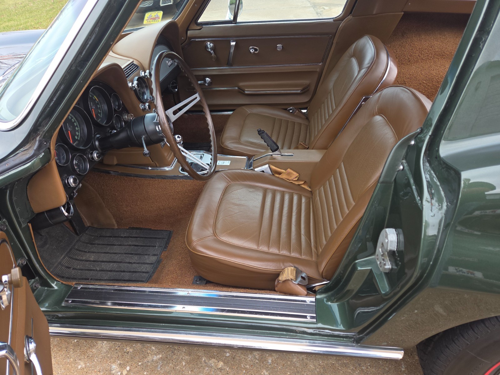 Chevrolet-Corvette-1967-Coupe-18