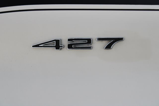 Chevrolet-Corvette-1967-Ermine-White-Black-12