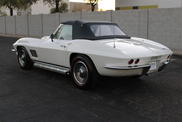 Chevrolet-Corvette-1967-Ermine-White-Black-47