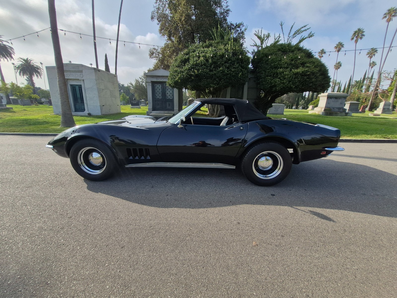 Chevrolet-Corvette-1968-Convertible-1