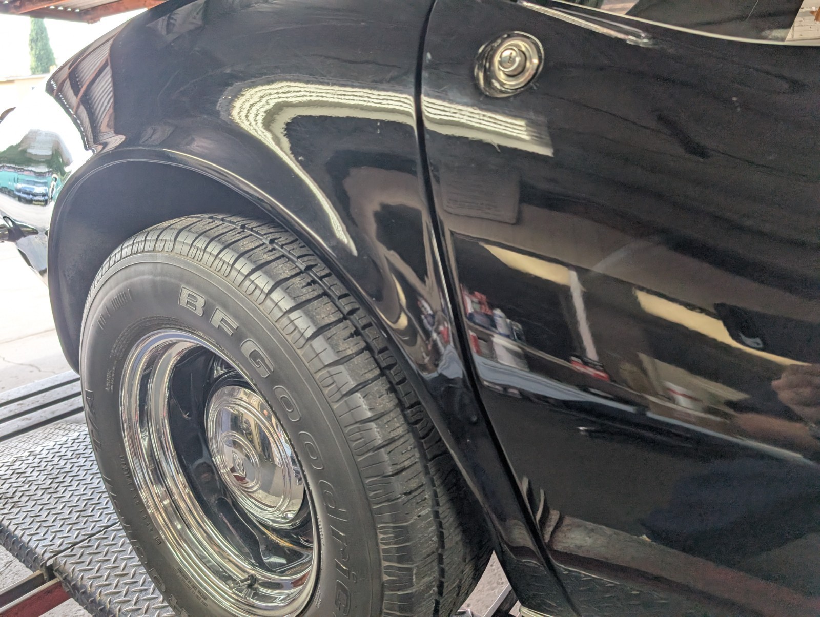 Chevrolet-Corvette-1968-Convertible-12