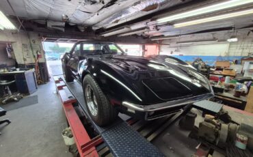 Chevrolet-Corvette-1968-Convertible-13