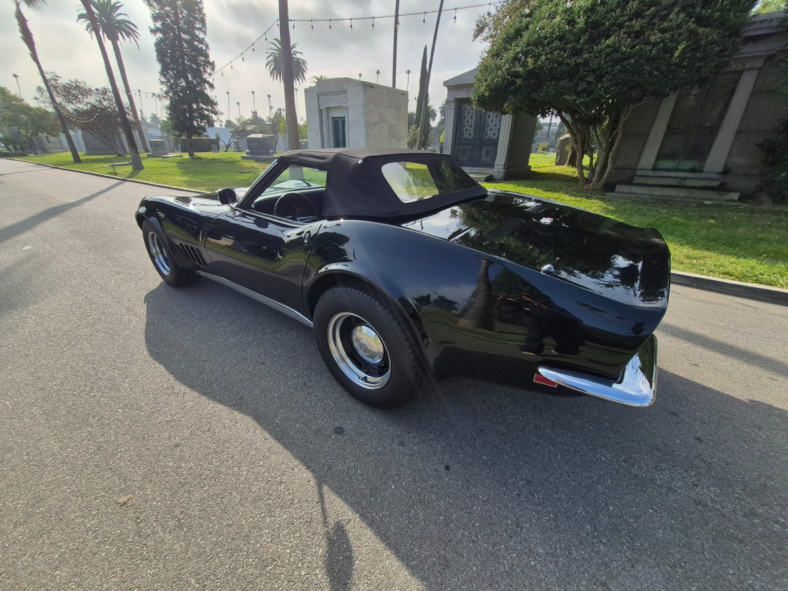 Chevrolet-Corvette-1968-Convertible-2