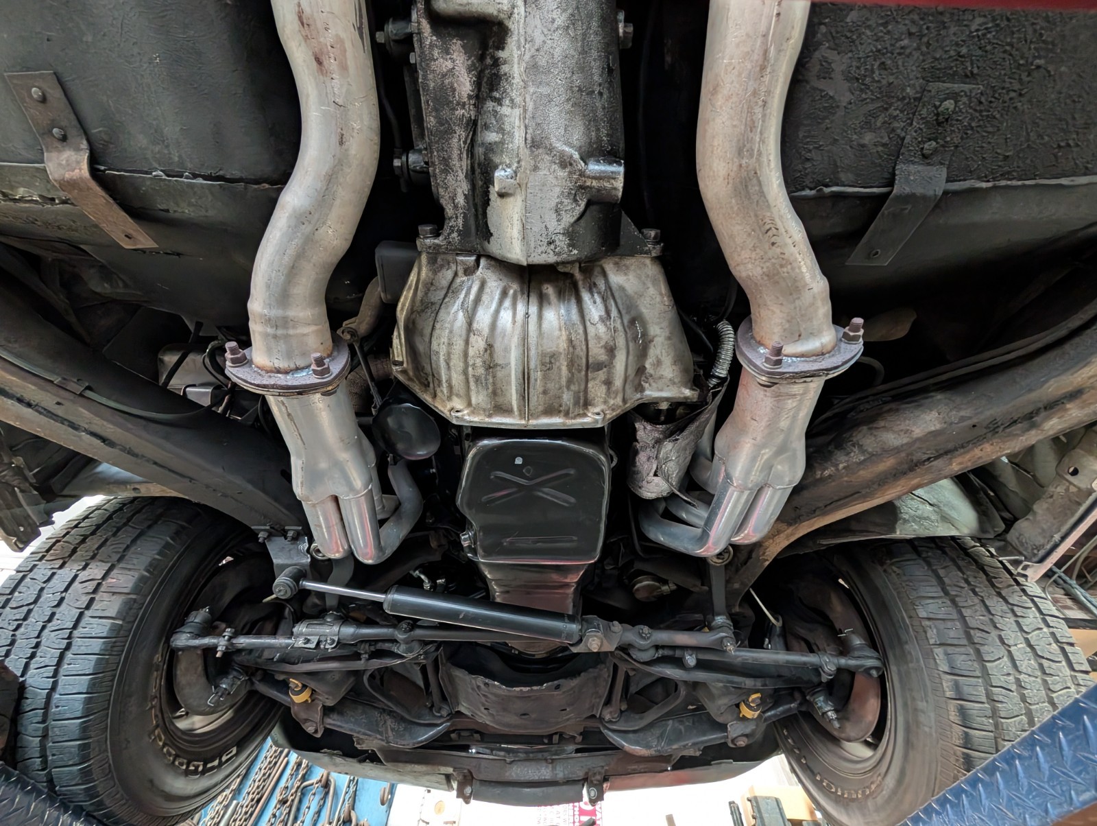 Chevrolet-Corvette-1968-Convertible-23