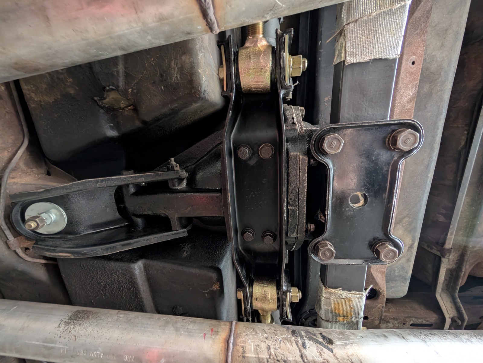 Chevrolet-Corvette-1968-Convertible-24